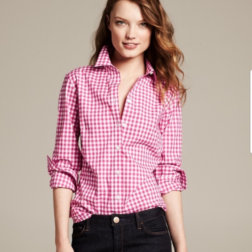 Banana Republic Women's Fitted Gingham Pink Shirt